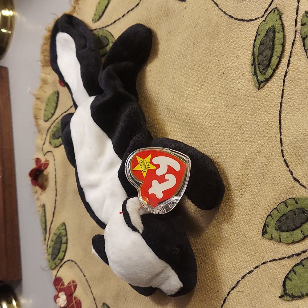 ❤️ TY Beanie Babies Stinky